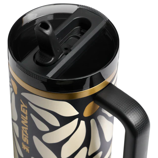 Stanley Quencher® ProTour Flip Straw Tumbler 30oz – Wild Blooms